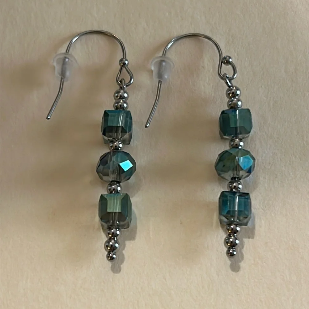 Handmade 💚Aqua Green Faceted Rondelle Earrings - Picture 1 of 6